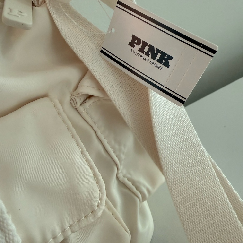 Victoria's Secret Cream Shoulder Bag - Picture 5 of 5